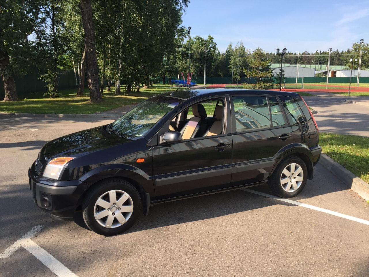 Продаю свою машинку, Ford Fusion 2007 г.в, пробег 182.000 км. Цена 380